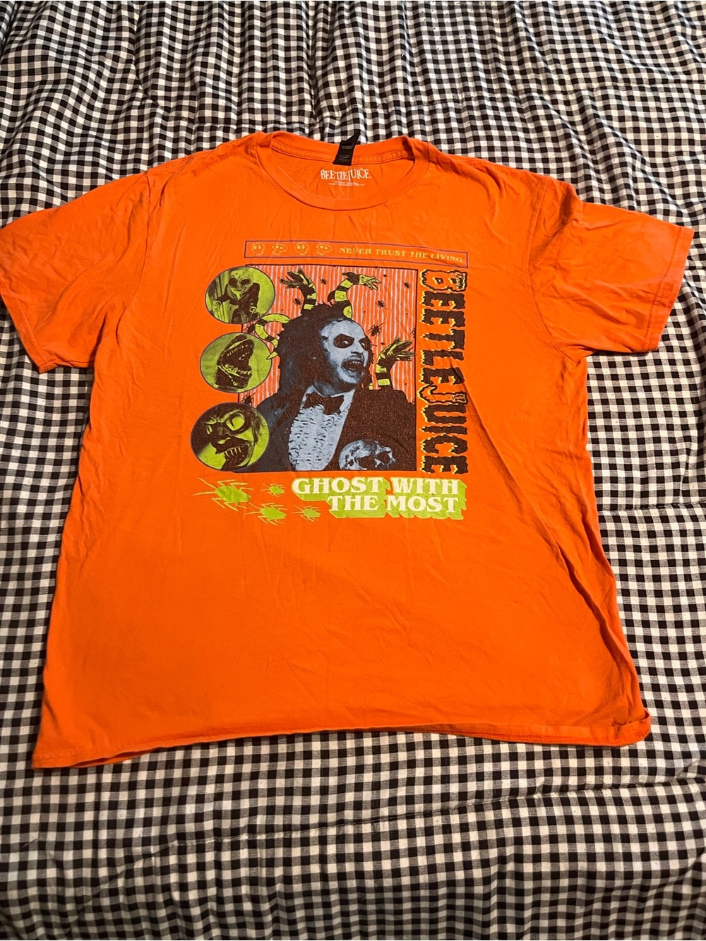 Orange Beetlejuice  Graphic Tee - Ghost With The Most size large